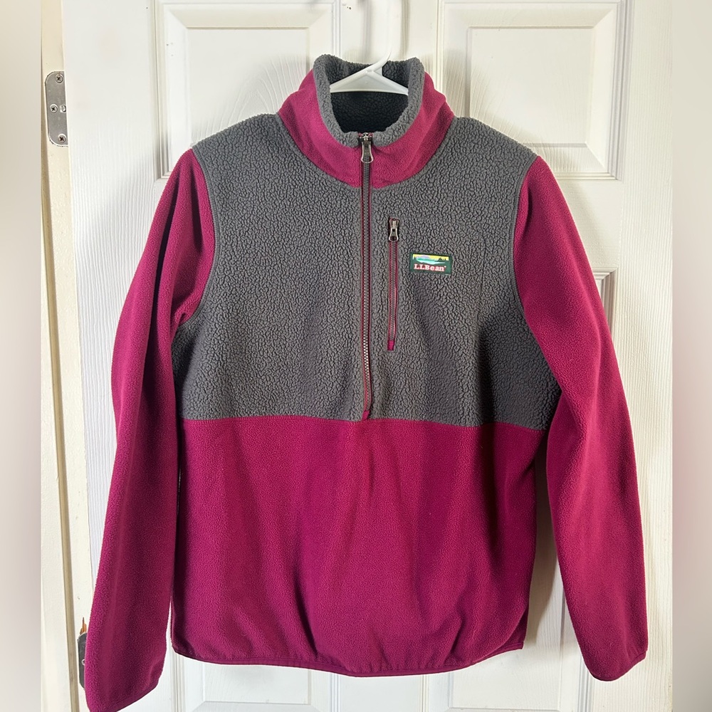 L.L. Bean Women’s Charcoal and Pink Fleece Jacket size M